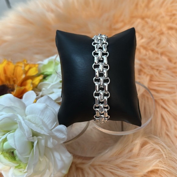 Gorgeous Silver Triple Chain Link Bracelet 925 NEW! - Picture 1 of 6